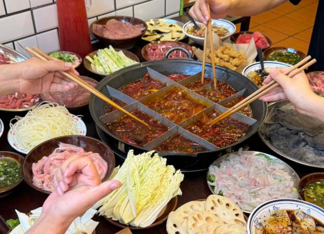 楠火锅第9小龙坎排第6第一名不意外PG麻将胡了全国火锅店门店数量：