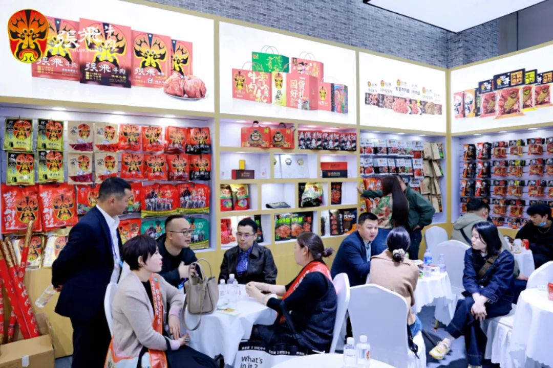 老字号破局 “内卷”迈向国民品牌之路麻将胡了免费试玩张飞牛肉闪耀糖酒会：(图7)